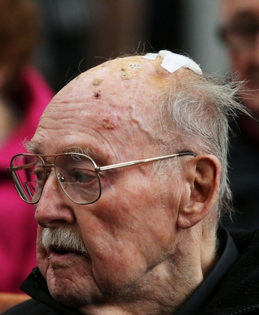 Lubomír Lipský s náplastí na hlavě skrýval zranění. Co se mu stalo