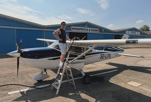 Mirai Navrátil si pořídil nový stroj. 