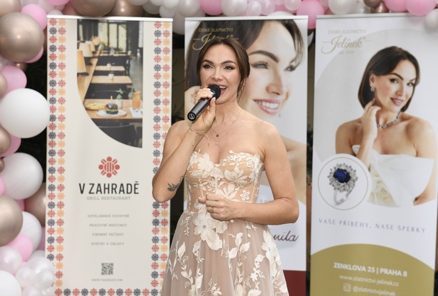 Kamila pokřtila svou kolekci šperků. 