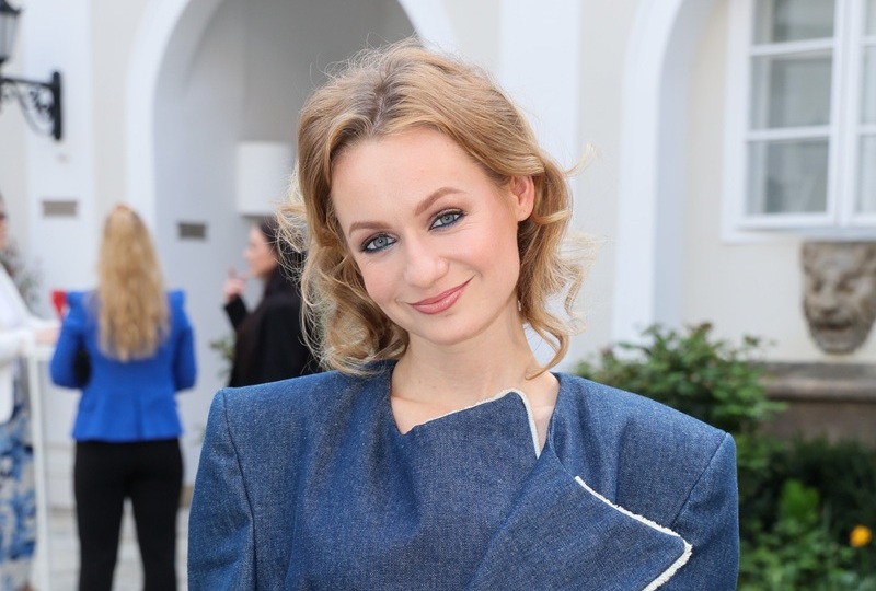 Anna Jiřina Daňhelová je hvězdou sociálních sítí.