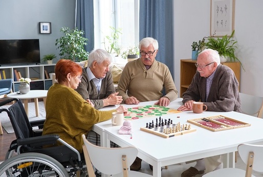 Představa, že s věkem paměť nevyhnutelně slábne a nedá se s tím nic dělat, je velký mýtus.