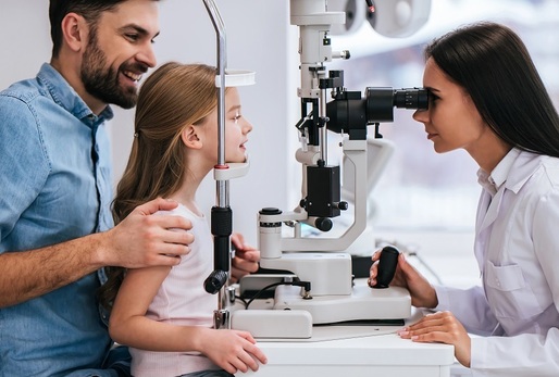 V roce 2025 spustili lékaři pilotní program, jenž měl za úkol odhalit závažné oční vady u nejmenších dětí.