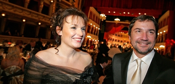 Bára Munzarová a její partner Martin Trnavský, s nímž měla nehodu na motorce, kterou ale nezavinili.