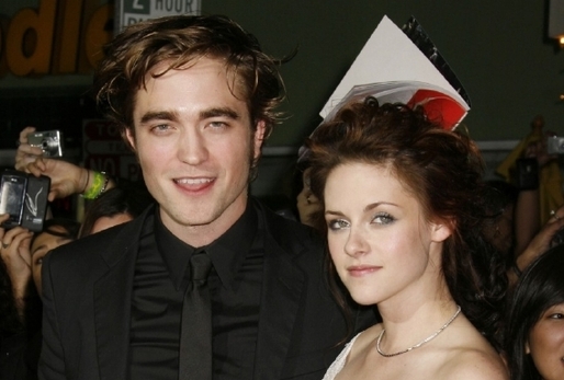 Pattinson bude muset přetrpět premiéru se Stewartovou.