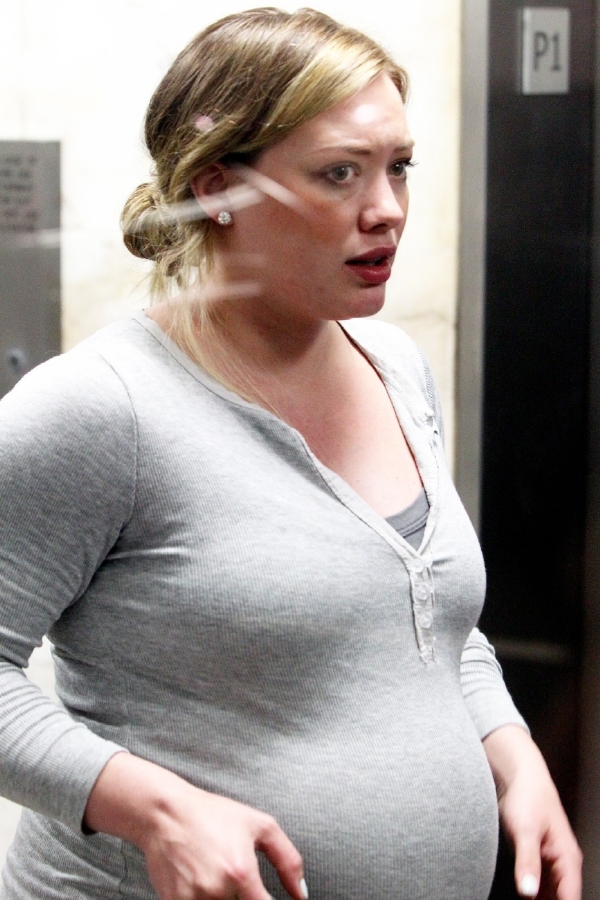 Hilary Duffová se v těhotenství pořádně zakulatila.