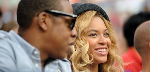 Jay-Z a Beoncé podporují Baracka Obamu.