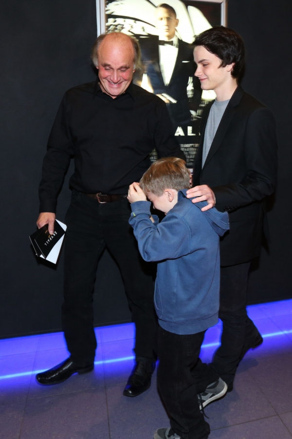 Michael Kocáb se synem Michaelem a vnukem Vincentem.
