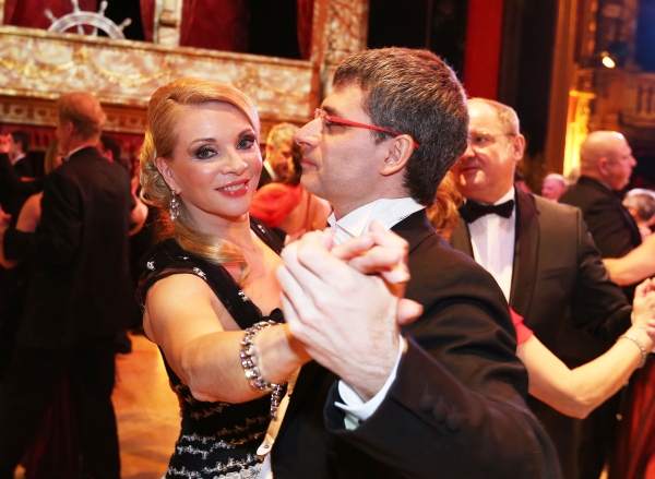 Zdena Studénková si užívala tanec s partnerem Braňem.