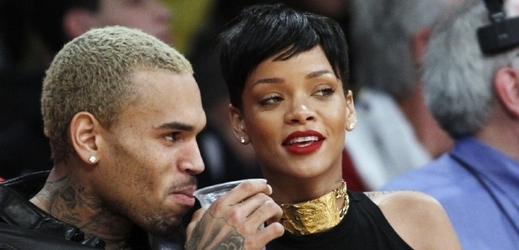 Rihanna dala Brownovi druhou šanci.