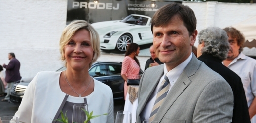 Jan Hrušínský s manželkou Miluší Šplechtovou.