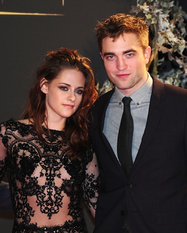 Nevěrná Kristen Stewartová má smůlu. Robert Pattinson si za ni nejspíš našel náhradu.