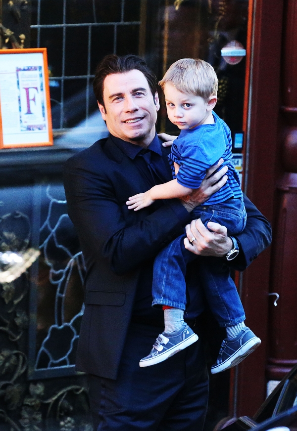John Travolta se svým synem Benjaminem.