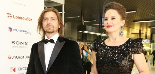 Herečka Jitka Čvančarová po boku svého manžela, tanečníka Petra Čadka.