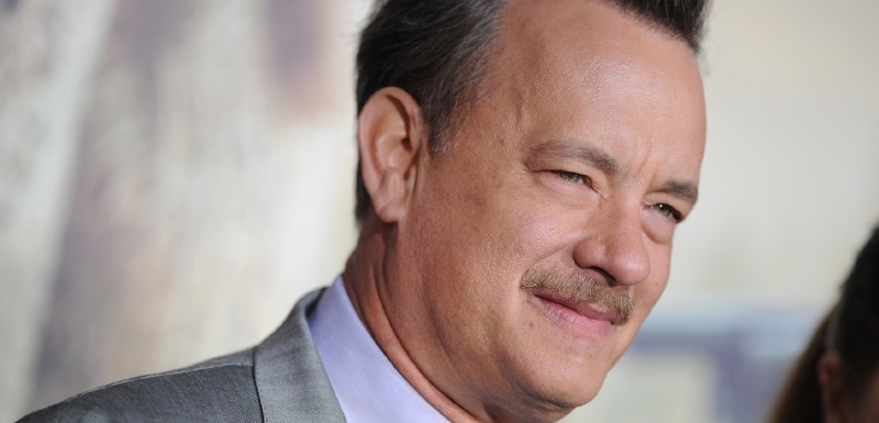 Tom Hanks zasedl v porotě. A fanynka mu byla v patách.