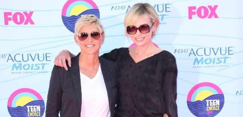 Ellen (vlevo) má prý otěže vztahu pevně v rukou.