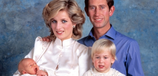 Diana a Charles s oběma syny. Ještě jako šťastná rodina.