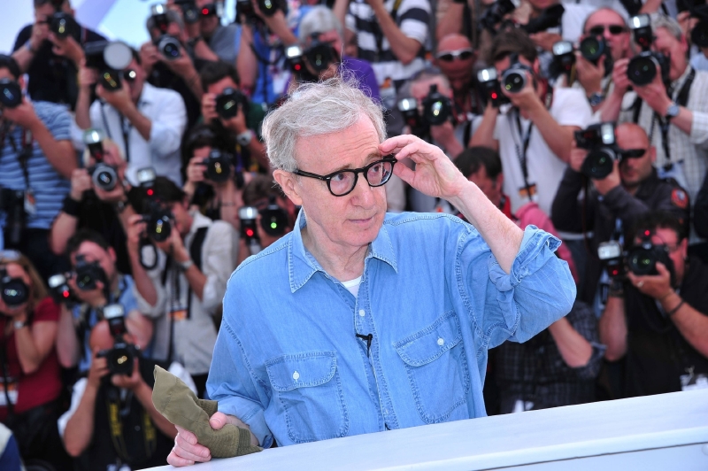 Woody Allen odmítl celou záležitost komentovat.