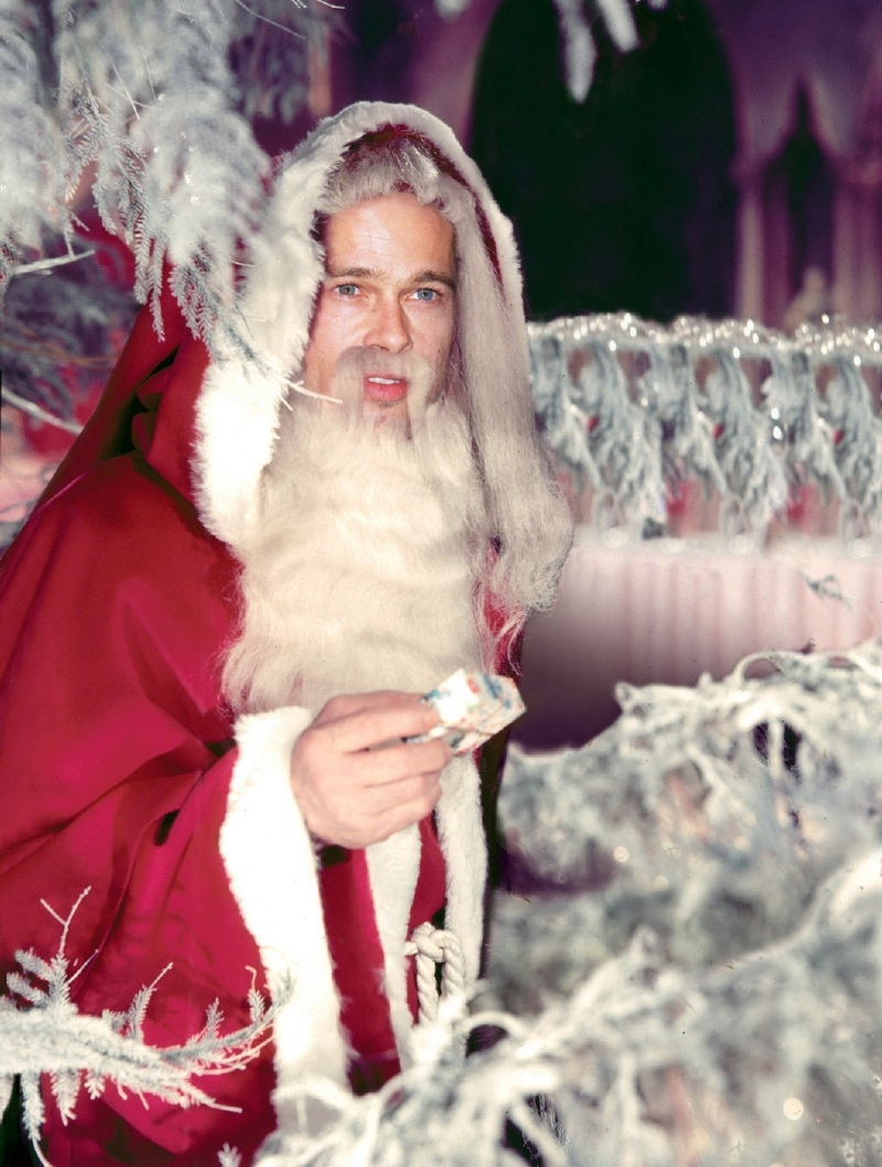 Brad Pitt jako stylový Santa.