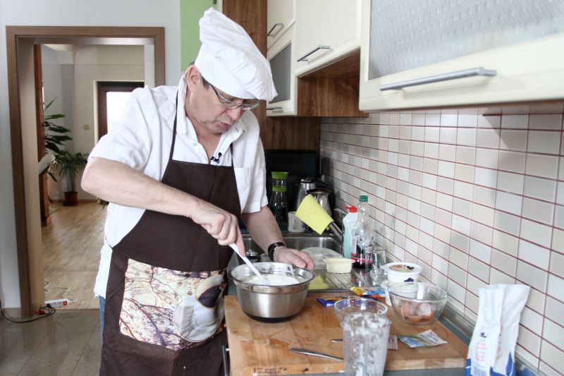 Z Náhlovského se stal pro jeden večer šéfkuchař.