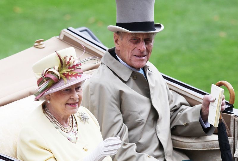 Princ Philip prý představuje tradiční britskou eleganci.
