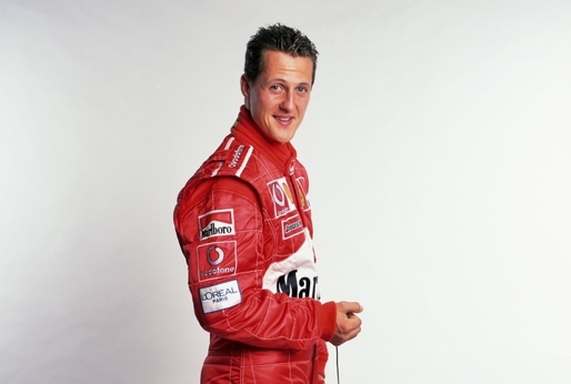 Slavný pilot formule 1 Michael Schumacher je den před 45. narozeninami nadále v kritickém, ale stabilním stavu.