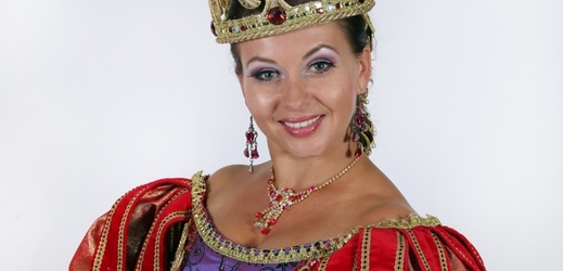 Dana Morávková v roli královny.