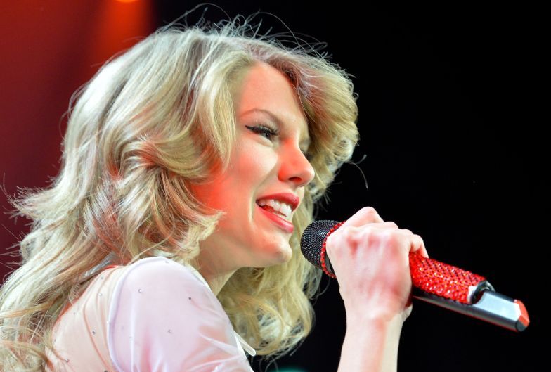 Nejúspěšnější zpěvačka roku 2013: Taylor Swiftová