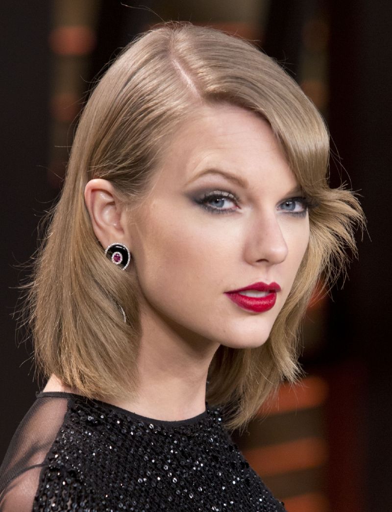 Loni svou hudbou vydělala přes 40 milionů dolarů: Taylor Swiftová 