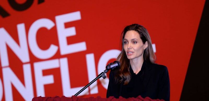 Herečka Angelina Jolie na dnešní konferenci o předcházení sexuálnímu násilí ve válečných konfliktech