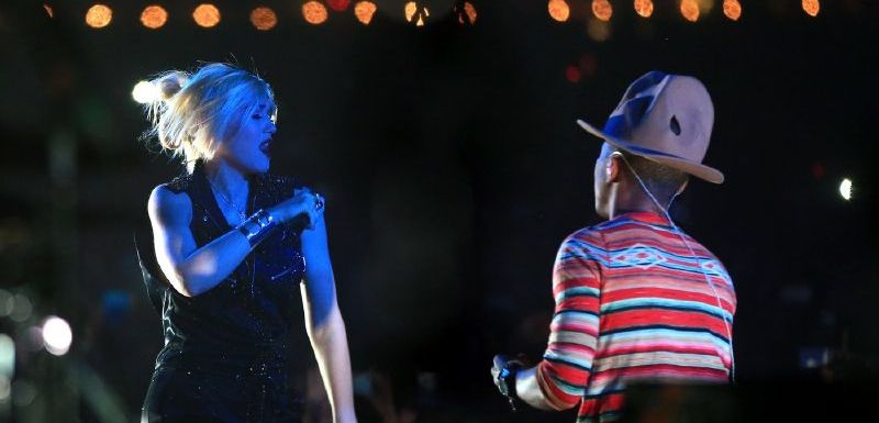 Minulý víkend to spolu rozbalili na festivalu v kalifornském Coachella Valley: Gwen Stefaniová a Pharrell Williams.