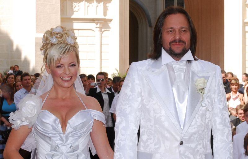 V roce 2008 si Iveta vzala Jiřího Pomeje. Jejich vztah ale nevydržel a rozvedli se.