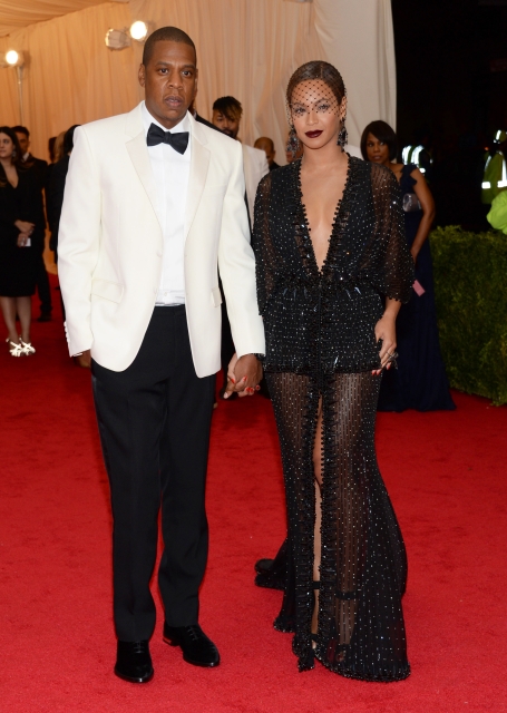 Tady Jay-Z a Beyoncé ještě ochotně pózují.