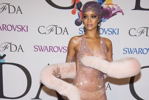 Rihanna byla včera večer v New Yorku vyhlášena módní ikonou letošního roku. 