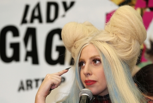 Lady Gaga se nebojí posouvat hranice. Teď je ale překročila!