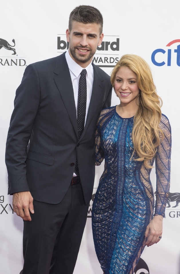 Shakira žije s fotbalistou Gerardem Piquém.