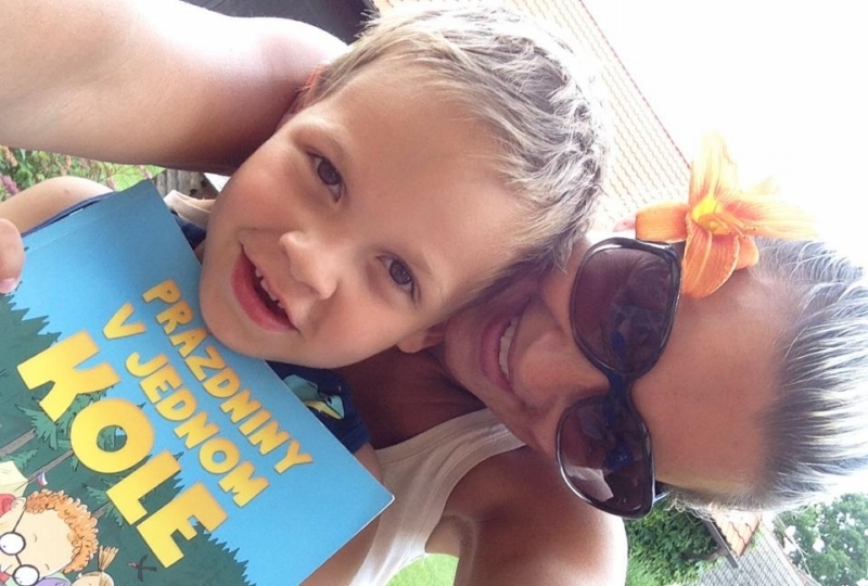 Monika Marešová si se synem udělala selfie.