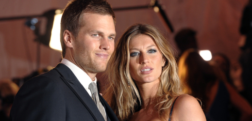 I Tom Brady se prý občas musí snažit o to, aby mu jeho žena věnovala pozornost.