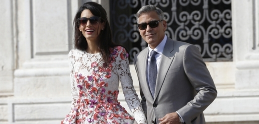 Novomanželský pár Amal Alamuddinová a George Clooney.