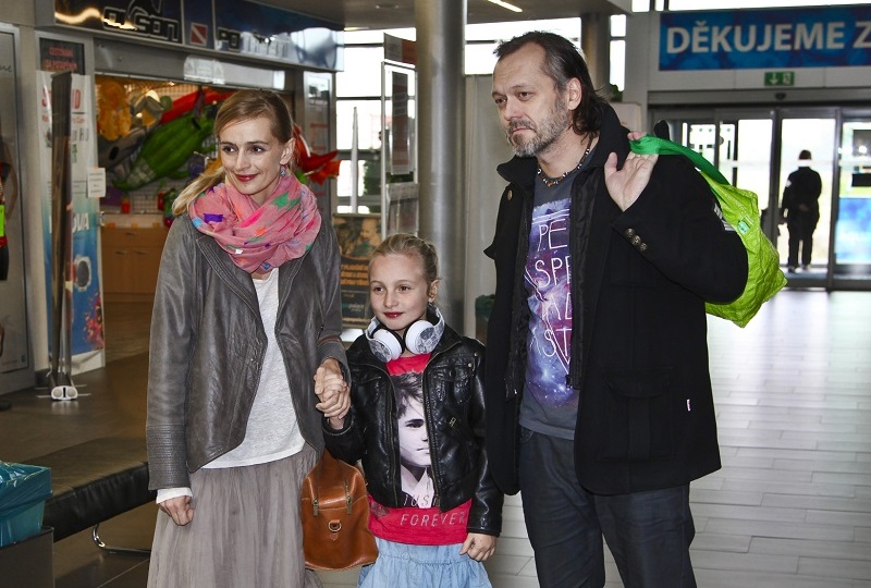 Ivana Jirešová, její dcera Sofie a manžel Viktor Dyk. 