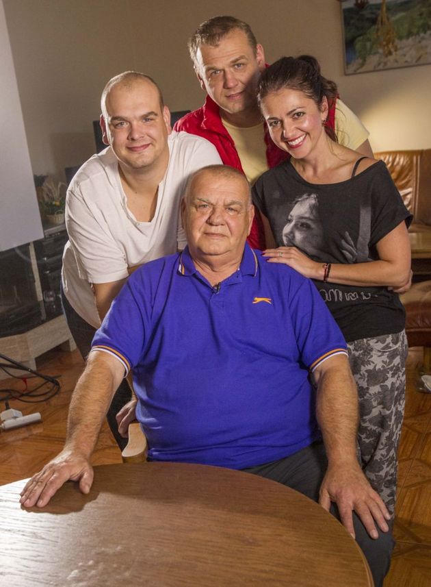 Tři generace Nedvědů s autorkou reportáže Evou Skalickou.
