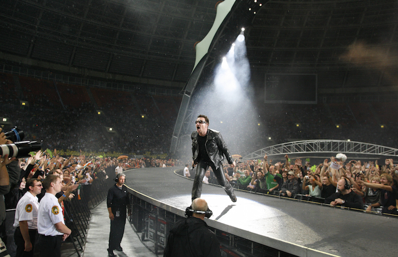 Nové turné U2 je v ohrožení. Bono se nestihne uzdravit.