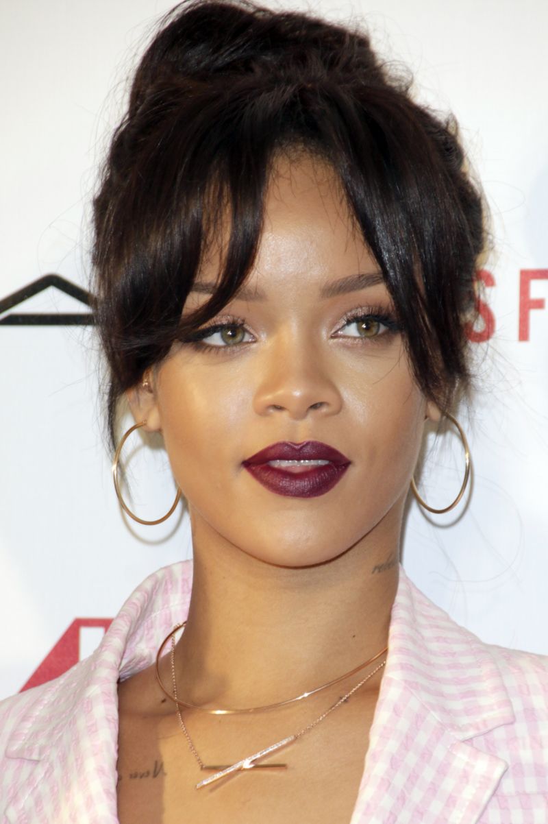 Taky Rihanna se drží na předních příčkách.
