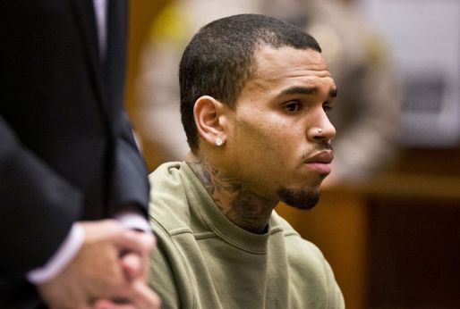 Chris Brown se dostal opět k soudu.