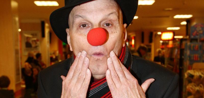 Janovi stačí nasadit klaunský červený nos a už je z něj komik. Má to prostě v krvi!