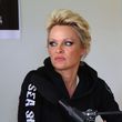 Pamela Andersonová opustila manžela.