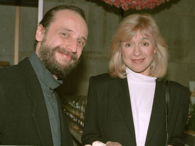 Herečka na snímku z roku 1993 se svým manželem.