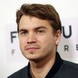 Nikdo by to do něj neřekl. Emile Hirsh se pěkně předvedl.