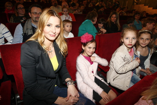 Ivana Gottová s dcerami a jejich kamarádkou.