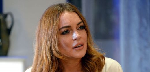 Lindsay Lohanová má opět problémy s matkou.