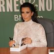 Kim Kardashianová měla autogramiádu.